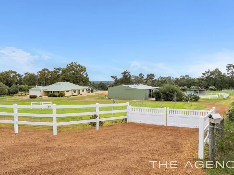 37 Grassy View, Gidgegannup WA 6083