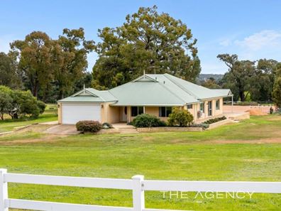 37 Grassy View, Gidgegannup WA 6083