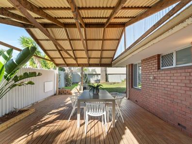 10 Doveridge Drive, Duncraig WA 6023