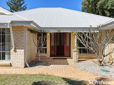 18 Galway Gardens, Warnbro WA 6169
