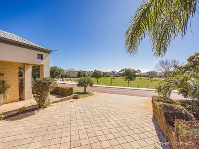 14 Abrolhos Drive, Heathridge WA 6027