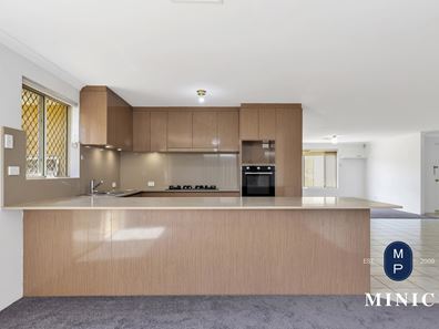 6/95 George  Way, Cannington WA 6107