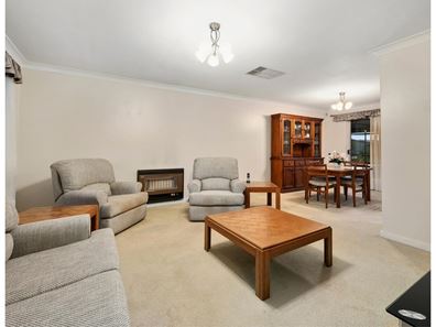 22 Whiteside Street, Cloverdale WA 6105