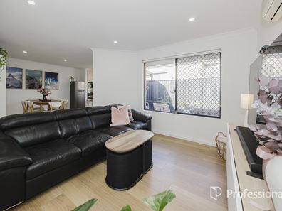 2/12 Shakespeare Avenue, Balcatta WA 6021