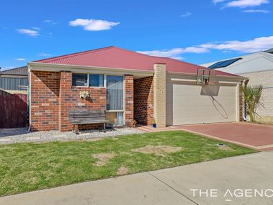 35 Clarendon Circuit, Lakelands WA 6180