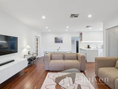 10 Horrocks Road, Booragoon WA 6154