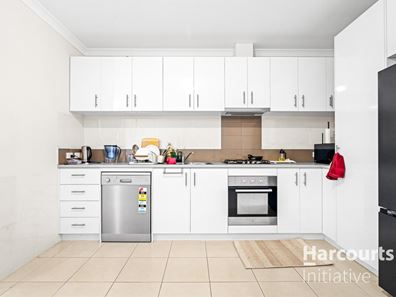 6/64 Dowitcher Loop, Gosnells WA 6110