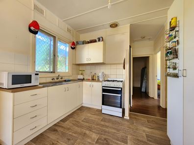 3 Craig Street, Carnarvon WA 6701
