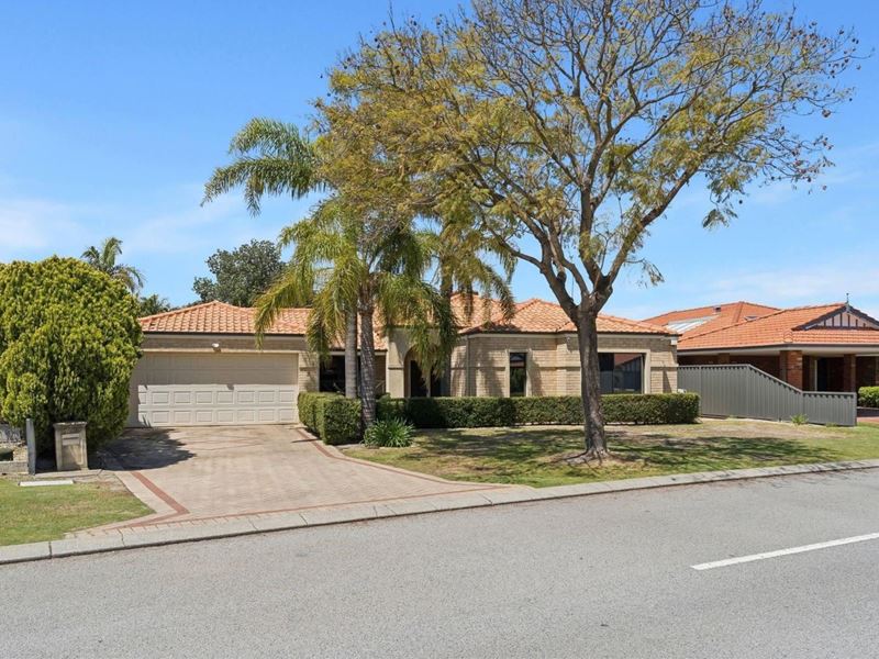 3 Saint Claire Gardens, Atwell
