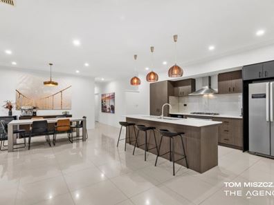 41 Barbarossa Drive, Caversham WA 6055