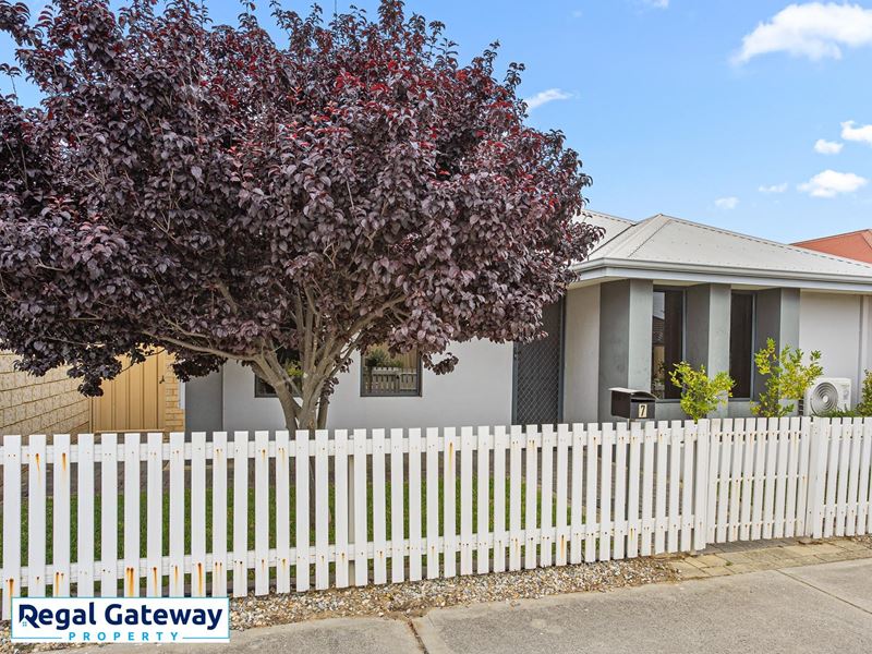 11/7 Essence Bend, Atwell WA 6164