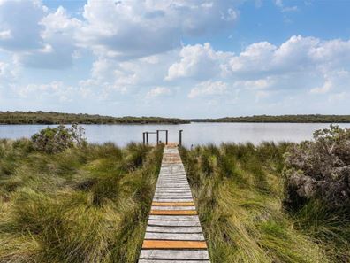 30 Sabina Drive, Molloy Island WA 6290