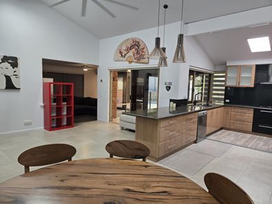 4 Dreyer Way, Bull Creek WA 6149