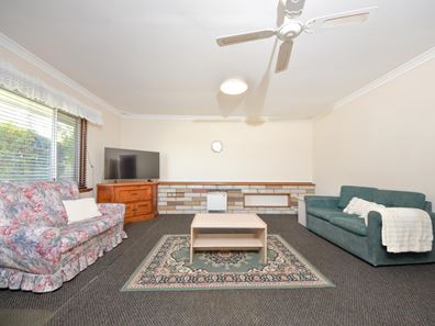 28 Regan Street, Rockingham WA 6168