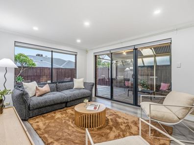 23 Balladonia Drive, Ellenbrook WA 6069