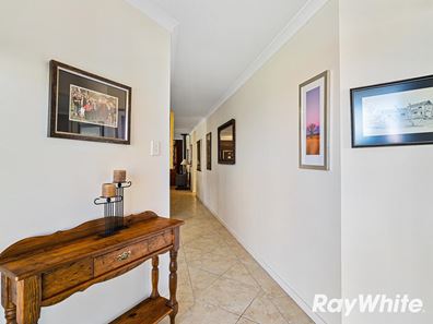 25 Petit Loop, Dudley Park WA 6210