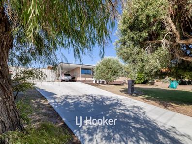 16 Macqueen Crescent, South Bunbury WA 6230