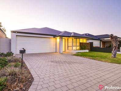 18 Monceau Meander, Landsdale WA 6065