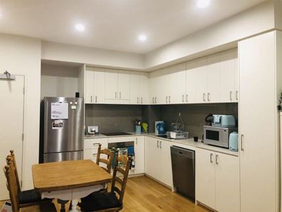 225/2 Rutland Avenue, Lathlain WA 6100