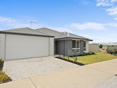 4 Towlers Drive, Golden Bay WA 6174
