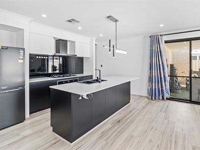 36 Halbert rise, Anketell WA 6167