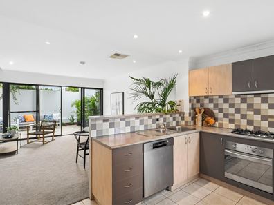 4/318 Oxford Street, Leederville WA 6007