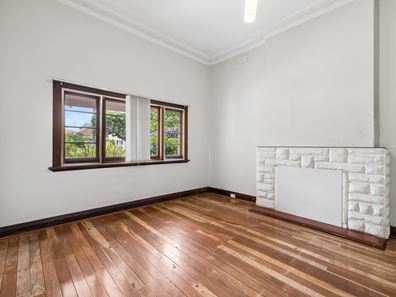 235 Seventh Avenue, Inglewood WA 6052