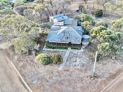 24 Lathom Street, Broomehill Village WA 6318