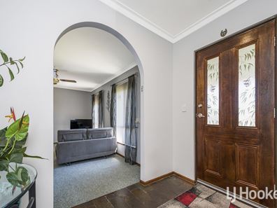 184 Berehaven Avenue, Thornlie WA 6108