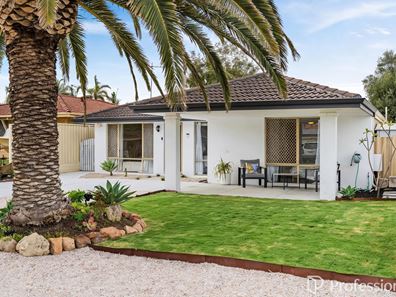 14 Larsson Walk, Clarkson WA 6030