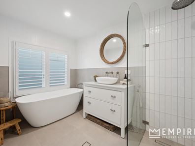 173 Fawcett Road, Lake Coogee WA 6166