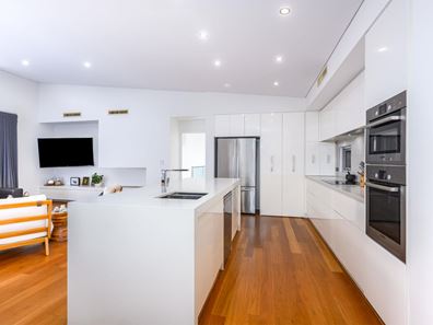 8 Hillway Street, Dawesville WA 6211