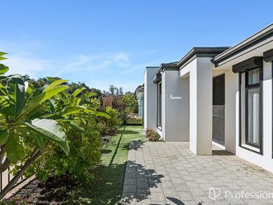 12 Saintly Turn, Byford WA 6122
