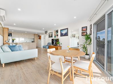 3/150 Boardwalk Boulevard, Halls Head WA 6210