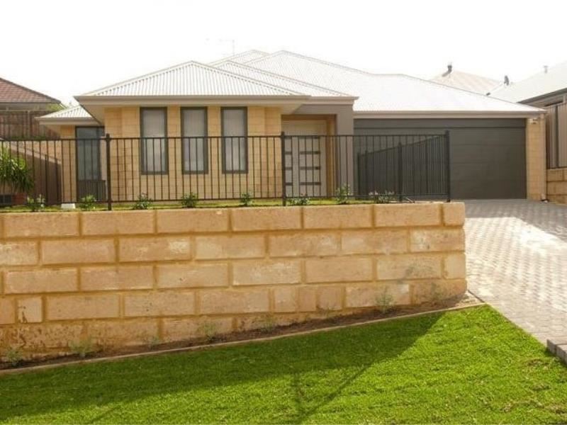 17 Tranquility Cr, Aveley WA 6069