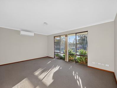 30 Emperor Avenue, Beldon WA 6027