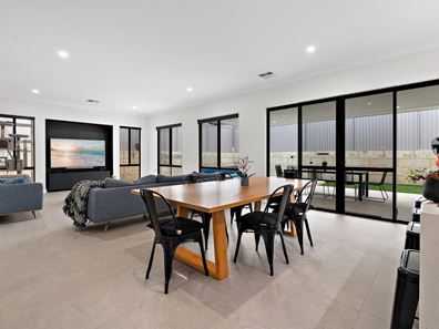 70 Becker Loop, Mandogalup WA 6167