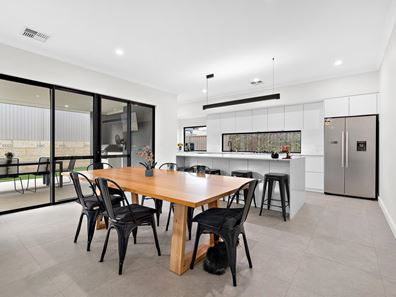 70 Becker Loop, Mandogalup WA 6167