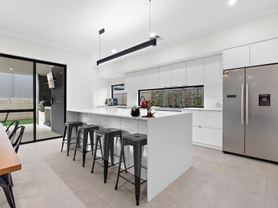 70 Becker Loop, Mandogalup WA 6167