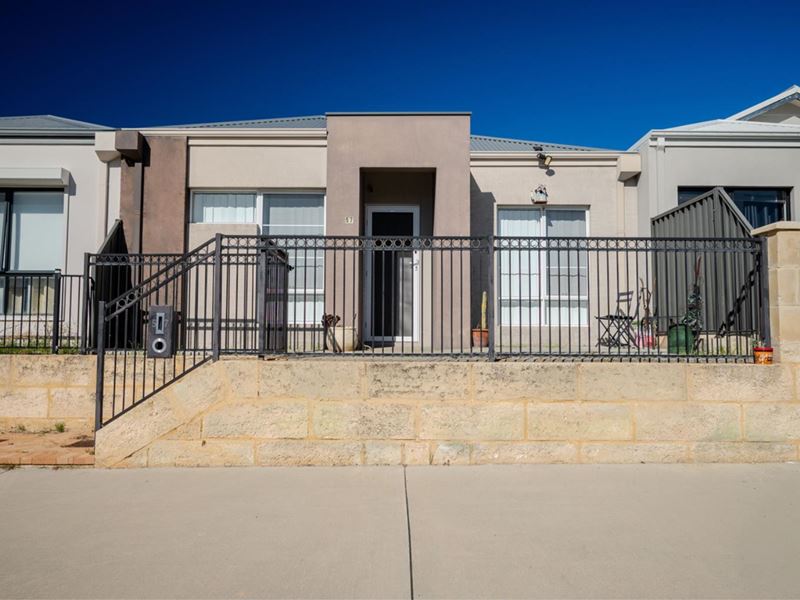 57 Hollyford Parade, Butler