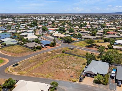 3 Kybra Way, Baynton WA 6714