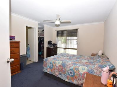 15 Ormiston Gardens, Clarkson WA 6030