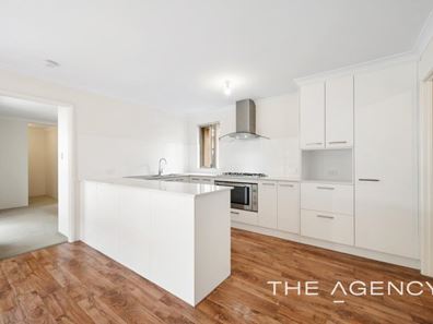16 Pumice Road, Treeby WA 6164