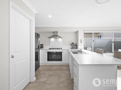 15 Kadara Street, Rockingham WA 6168