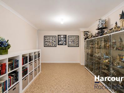 50 Jubilee Drive, Waikiki WA 6169
