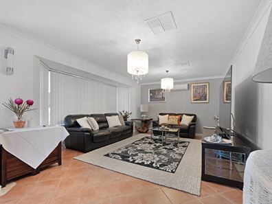 1 Seahorse Loop, Port Denison WA 6525