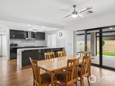 23 Astounding Way, Aubin Grove WA 6164