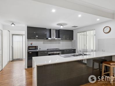 23 Astounding Way, Aubin Grove WA 6164