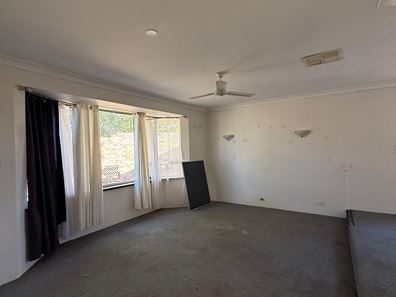 6 Ashwood Close, Ballajura WA 6066