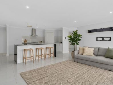 12 Adeline Drive, Millbridge WA 6232